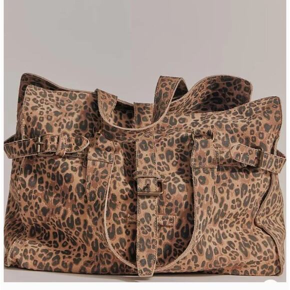 Free People Handbags - Free People Wild Thing Tote Bag NEW